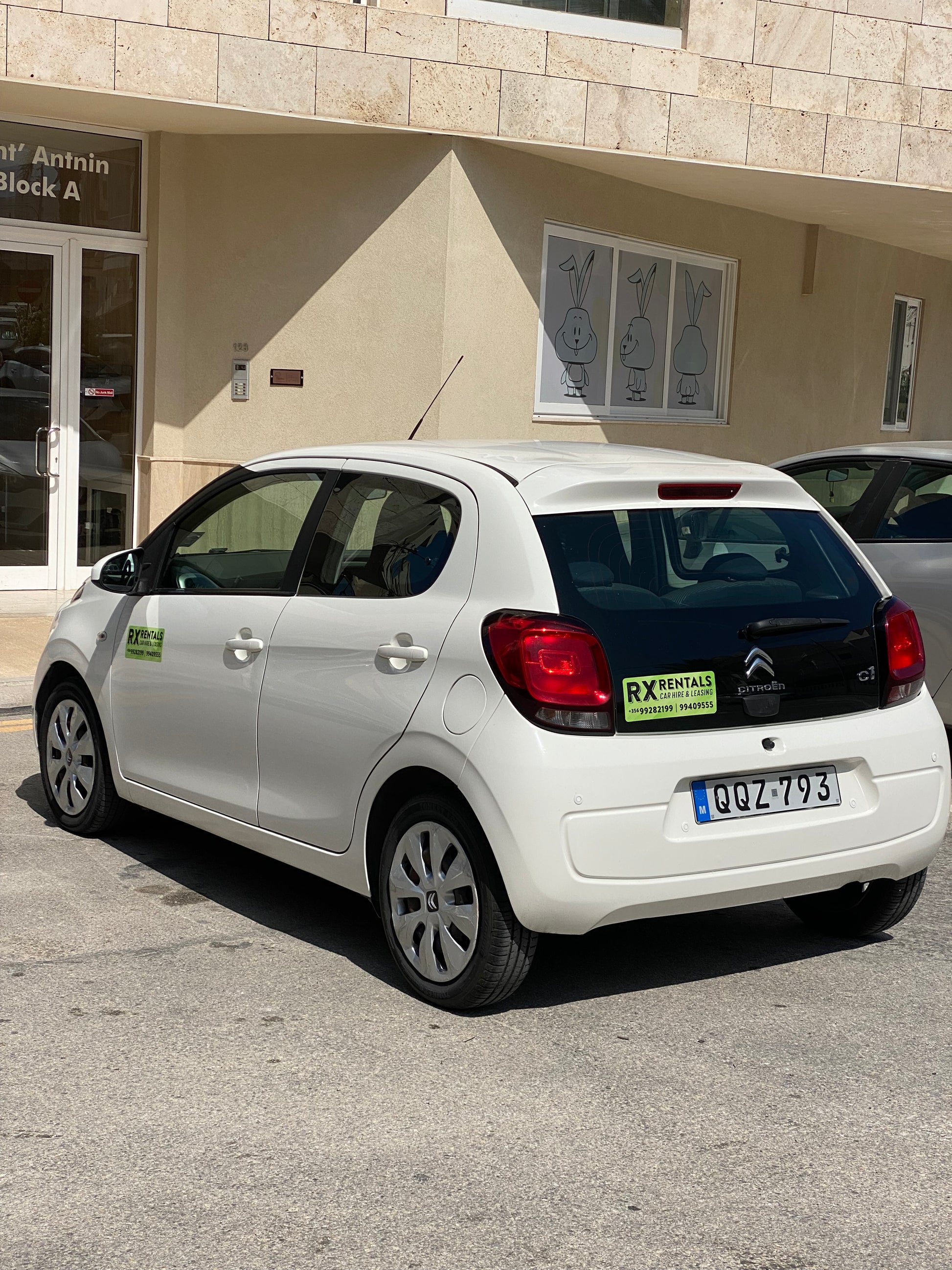 Peugeot 208 & Citroen C1 - Manual