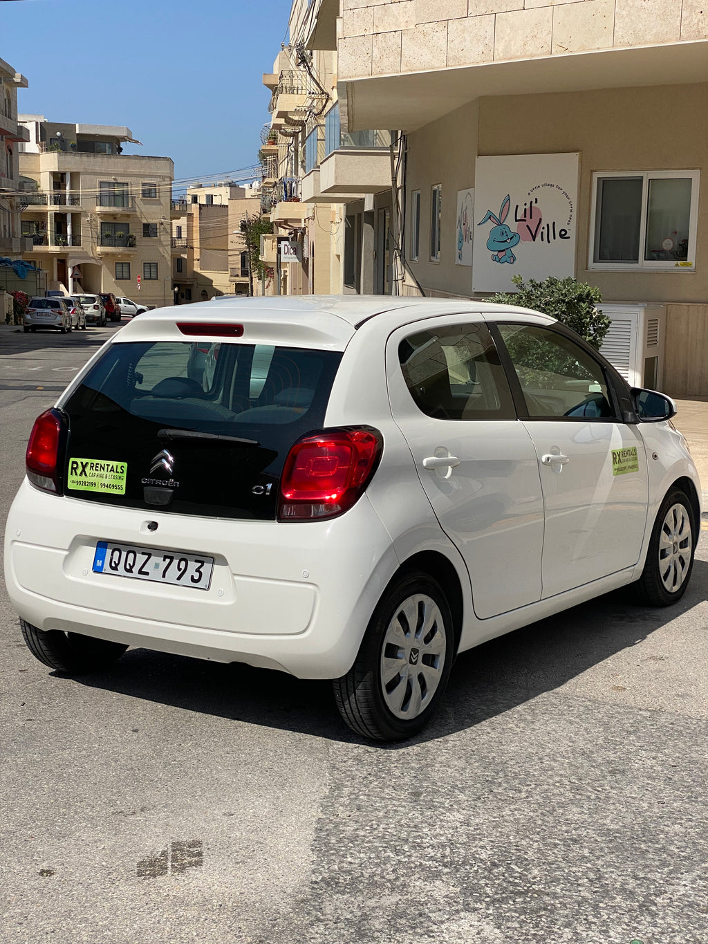 Peugeot 208 & Citroen C1 - Manual
