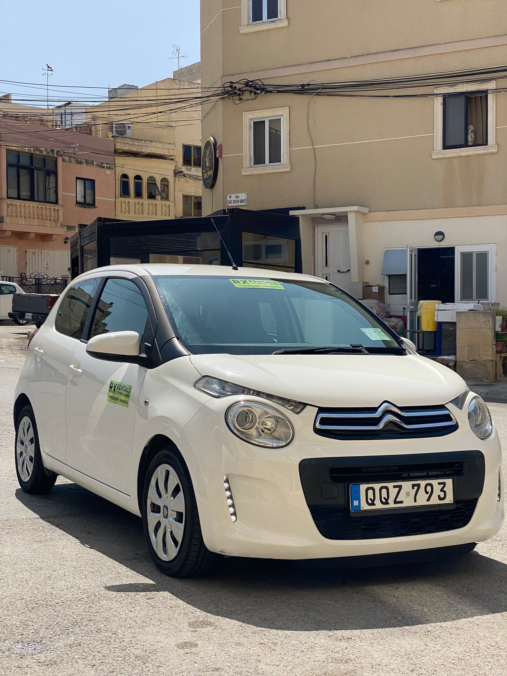 Peugeot 208 & Citroen C1 - Manual